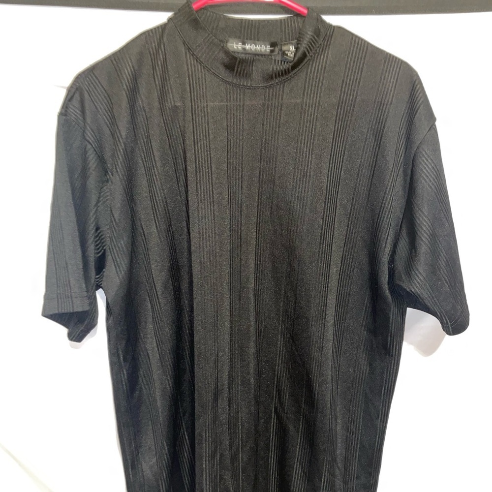 Men's Black Textured Tee